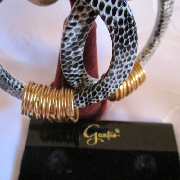 GANTOS VINTAGE ANIMAL PRINT EMBELLISHED EARRINGS - NWT - Picture 7 of 7